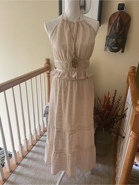 ILLA ILLA 2 piece Boho Set-Cream Halter Maxi skirt- NWOT